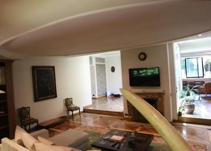 Дом отдыха Candia House *